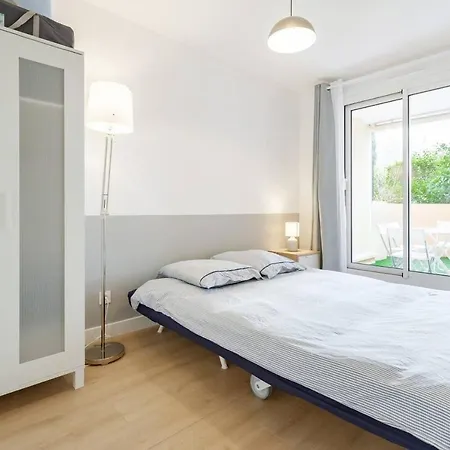 2 Terrasse Parking Centre Gare