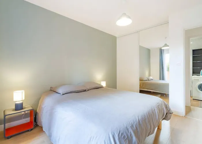 2 Terrasse Parking Centre Gare *